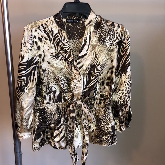 Animal print blouse - Picture 2 of 4